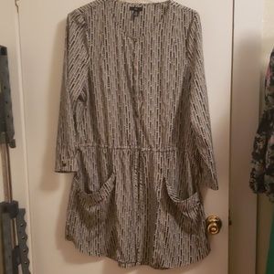 Striped dress with pockets